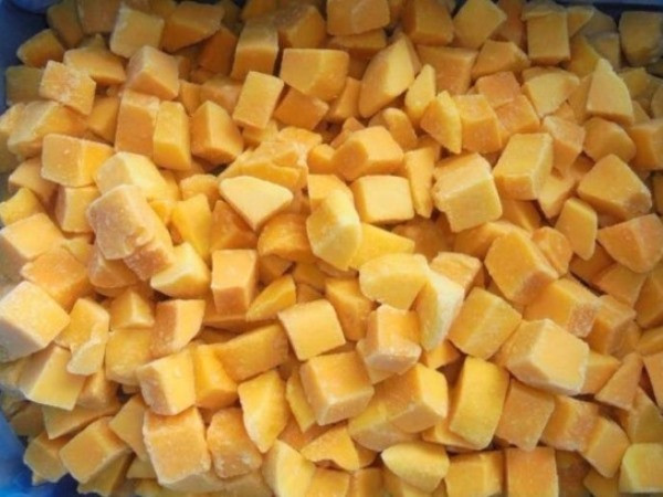 Frozen Mango Cubed 